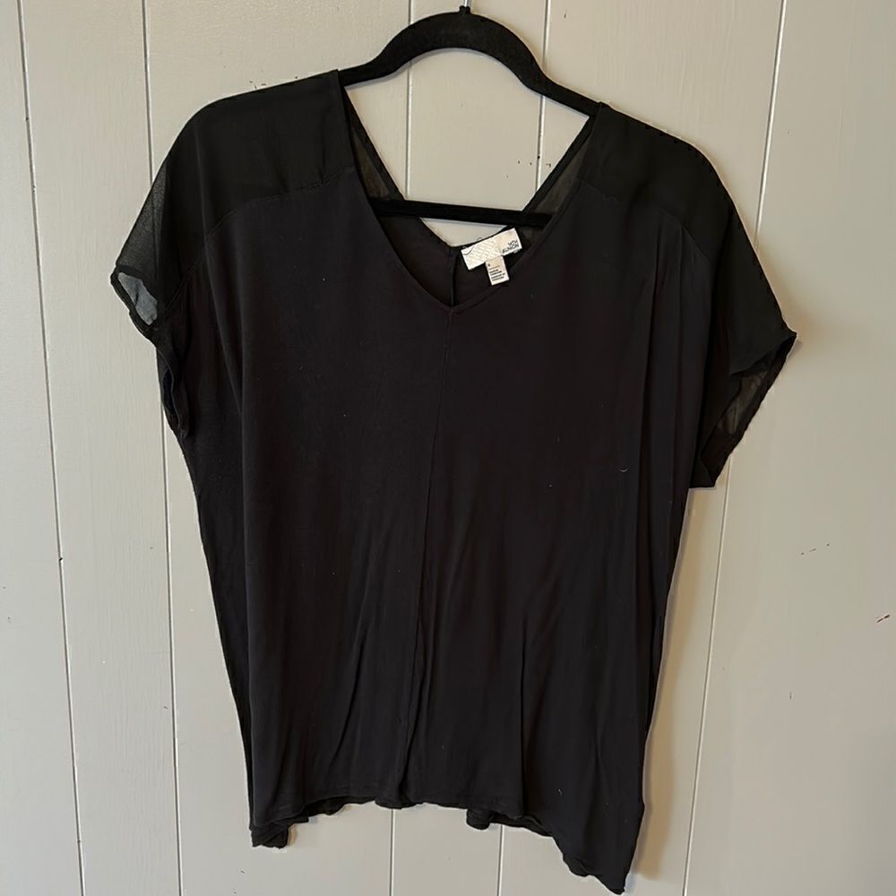 14th & Union Black Sheer Shoulder Top Size Small